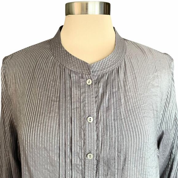 Jones New York Gray Button Up Tunic Shirt LARGE Pleated Details Shimmer Stripes - Picture 2 of 8